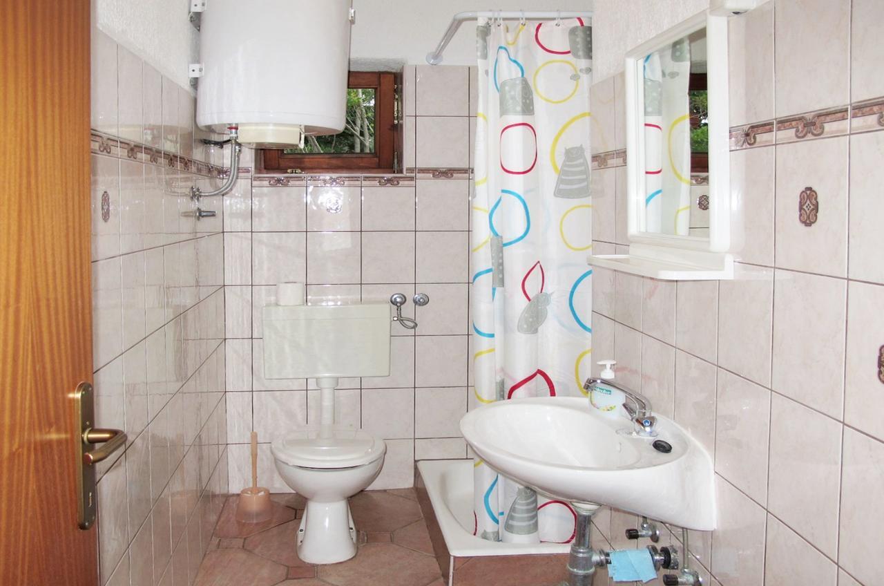 Apartments Sanja Sibinj Krmpotski Εξωτερικό φωτογραφία
