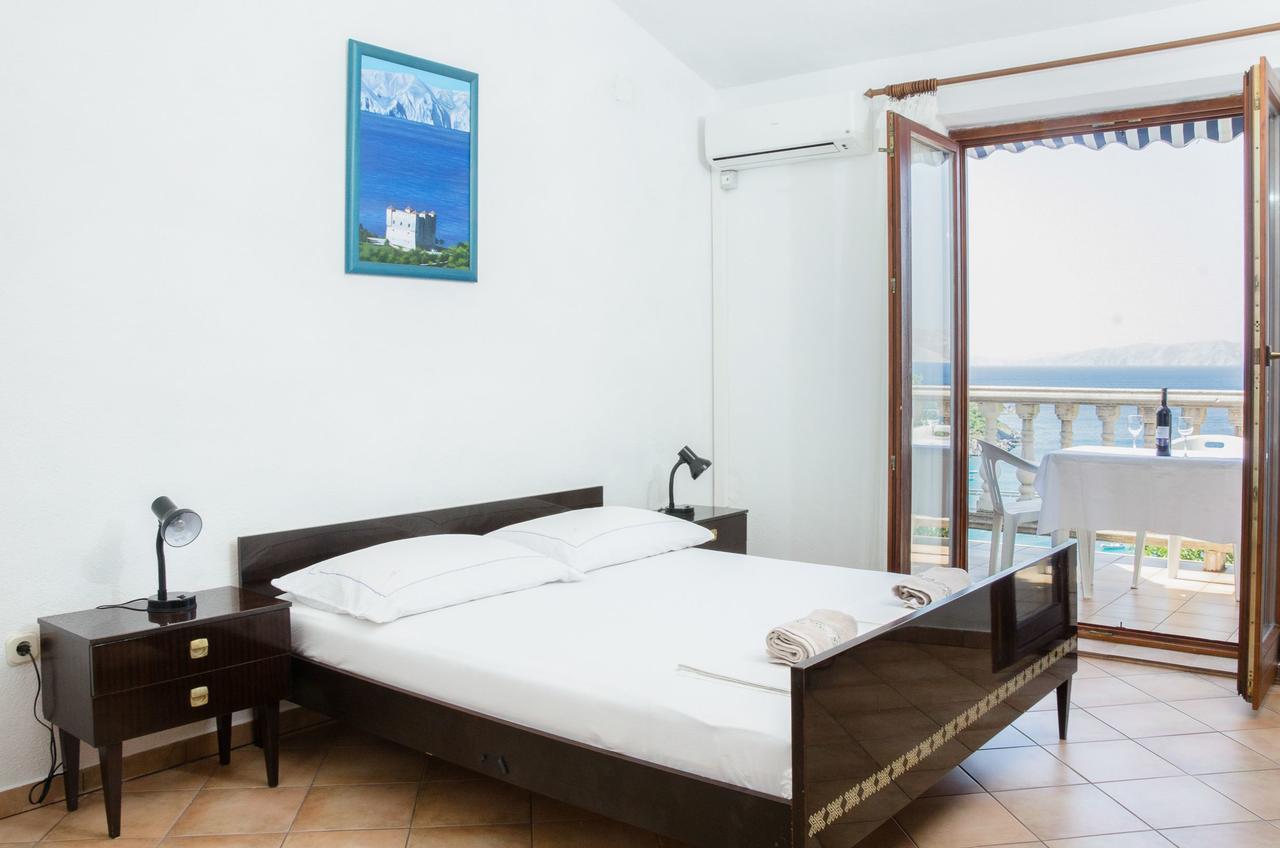 Apartments Sanja Sibinj Krmpotski Εξωτερικό φωτογραφία