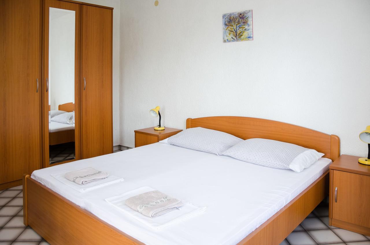 Apartments Sanja Sibinj Krmpotski Εξωτερικό φωτογραφία
